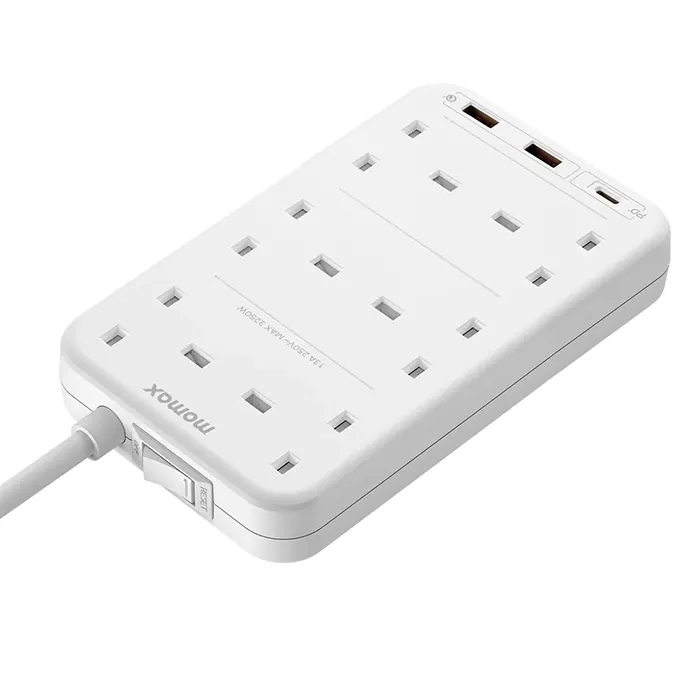 Momax ONEPLUG 6-OutLet Power Strip With USB (US12UK) - White-0