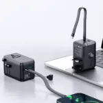 محول سفر عالمي من باورولوجي بقدرة 2500W مع بنك طاقة 4000mAh - أسود-0