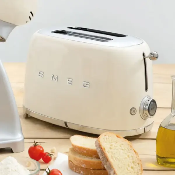 Smeg 2 Slice Toaster 50's Style Aesthetic - Glossy Cream