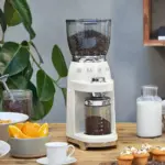 طاحونة قهوة متعددة الوظائف من سيميج بتصميم الخمسينيات - أبيض