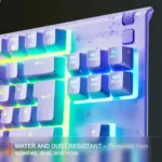 ⁦لوحة مفاتيح الألعاب SteelSeries Apex 3 TKL RGB - لون لافندر (تخطيط أمريكي)⁩ - الصورة ⁦4⁩