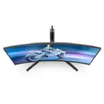 ⁦شاشة الألعاب المنحنية Philips Evnia 6000 بمقاس 34 بوصة، وتأتي بتقنية QD-OLED المتطورة وبمعدل تحديث يصل إلى 175 هرتز مع منافذ HDMI 2.0، باللون الأسود.⁩ - الصورة ⁦3⁩