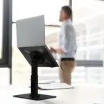 ⁦حامل وقاعدة بورودو متعدد الزوايا للكمبيوتر المحمول والأجهزة اللوحية - أسود⁩ - الصورة ⁦5⁩