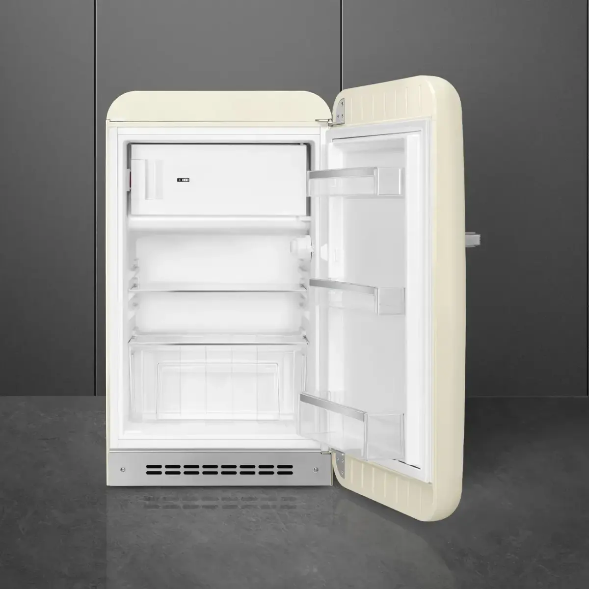 Smeg 50's Style Free Standing Refrigerator - Cream - Image 3