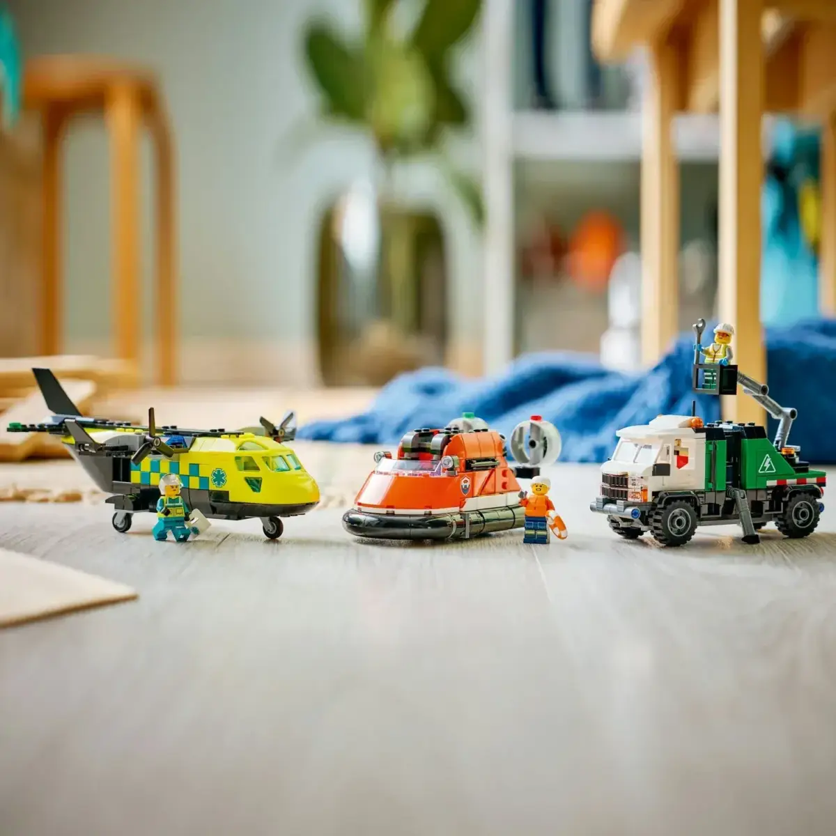 LEGO City Airplane, Service Truck & Hovercraft Remix 60505 - Image 2